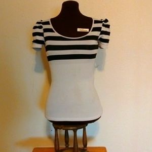 Women's I tong white and black striped shirt 6-8